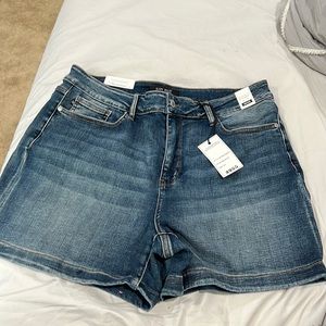 Judy blue shorts . Brand new with tags. Size 2XL